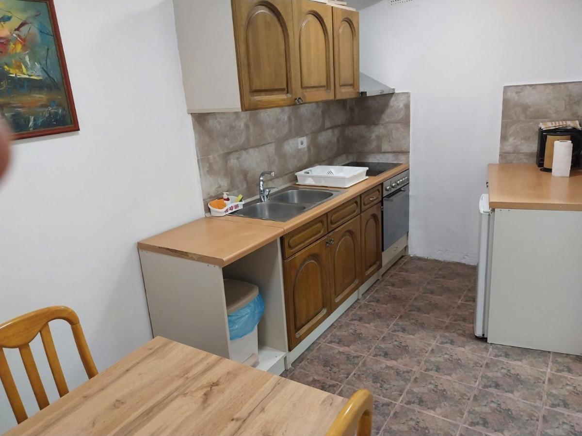 Budget Apartment Balkanika Belgrado Buitenkant foto